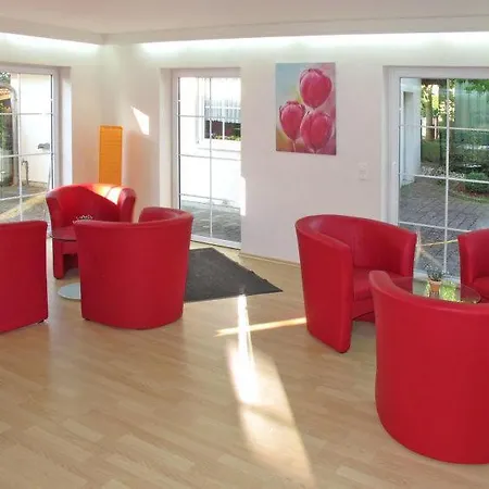 Holiday home Sleeps 20 Wifi Oberofflingen
