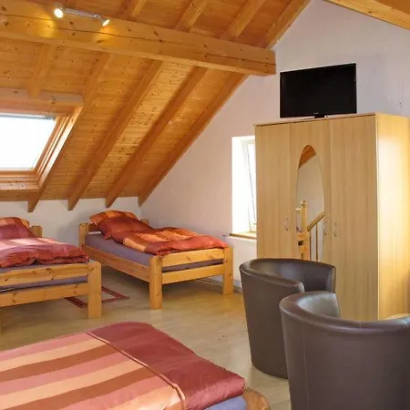 Sleeps 20 Wifi Holiday home