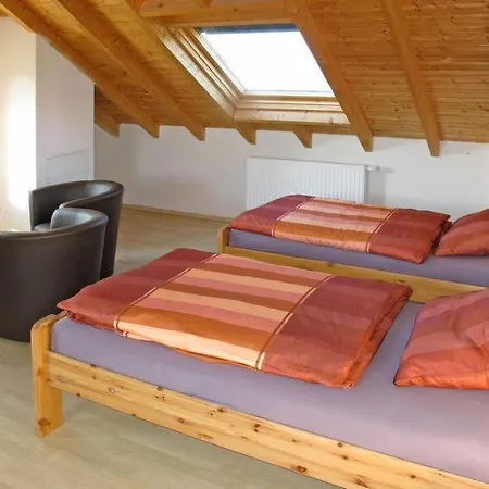 Holiday home Sleeps 20 Wifi
