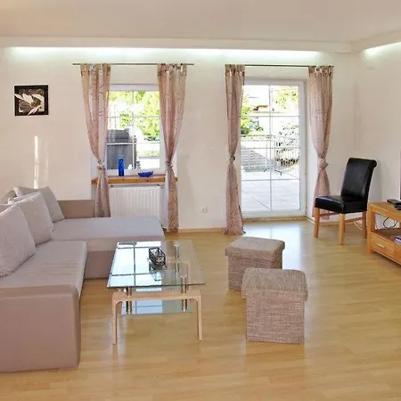 Sleeps 20 Wifi Holiday home *
